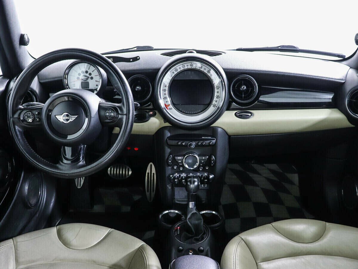 MINI Hatch, 1.6 л, АТ, 2012 фото 12