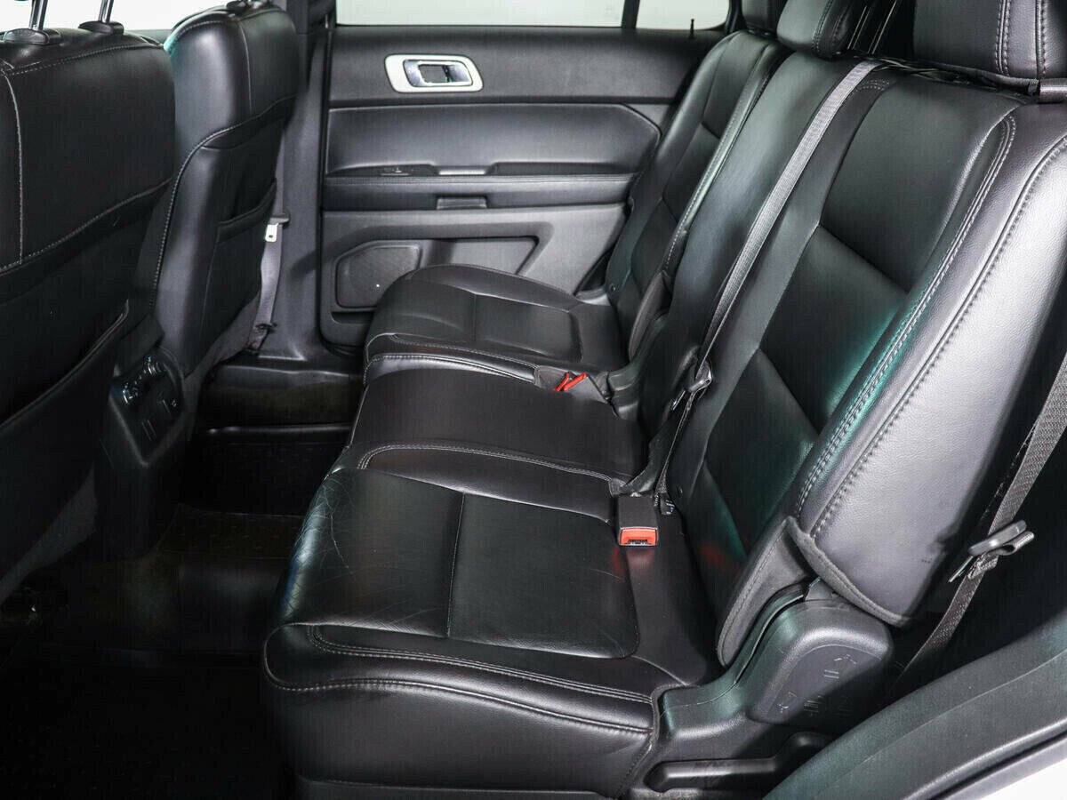 Ford Explorer, 3.5 л, АТ, 2013 фото 2