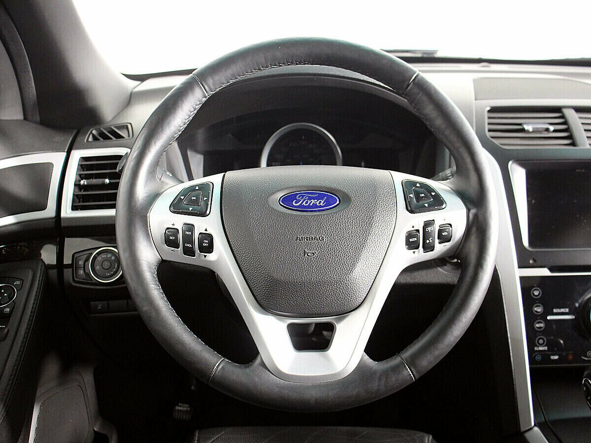 Ford Explorer, 3.5 л, АТ, 2014 фото 12