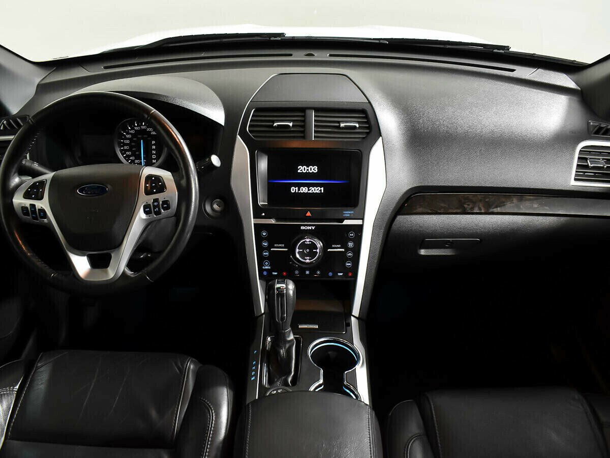 Ford Explorer, 3.5 л, АТ, 2015 фото 12
