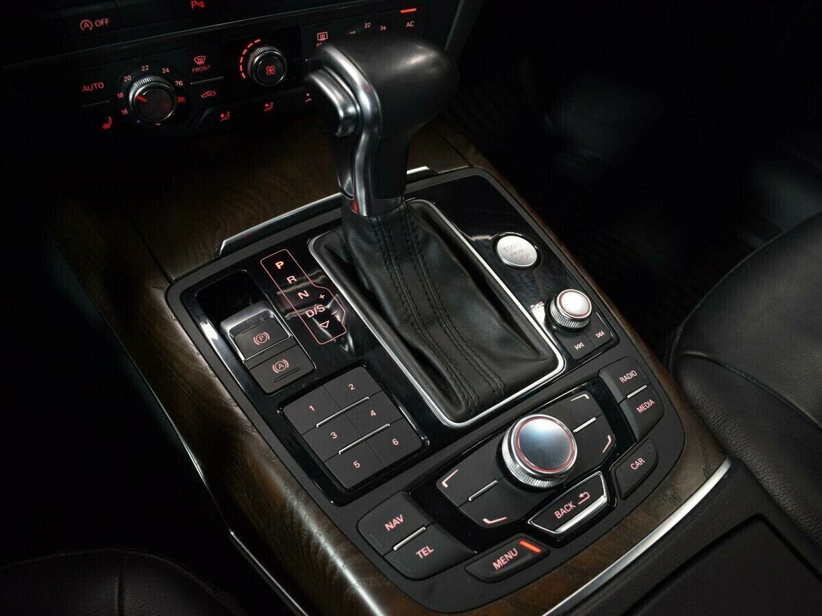 Audi A6, 2.0 л, Вариатор, 2012 фото 18