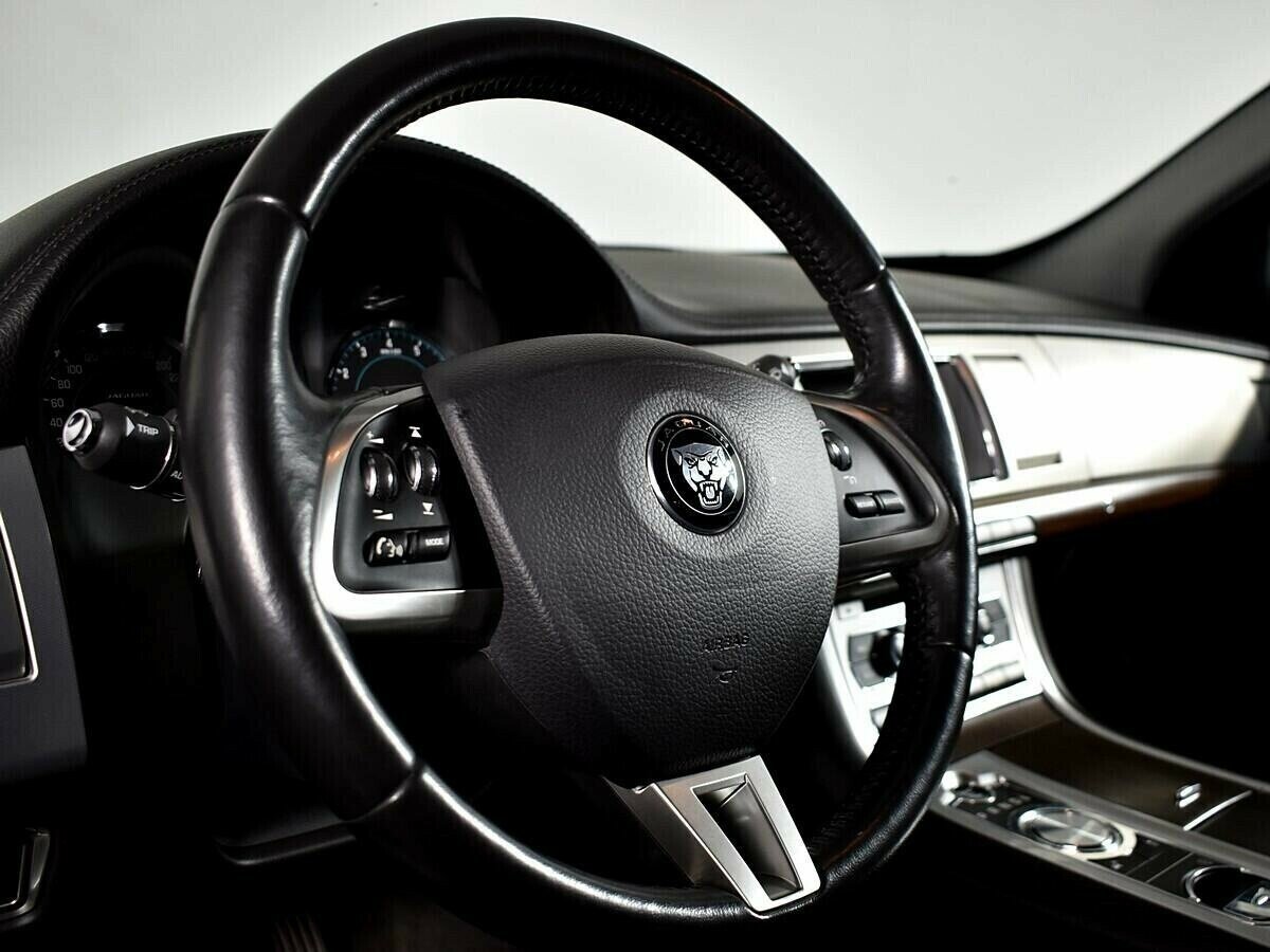Jaguar XF, 2.0 л, АТ, 2014 фото 11