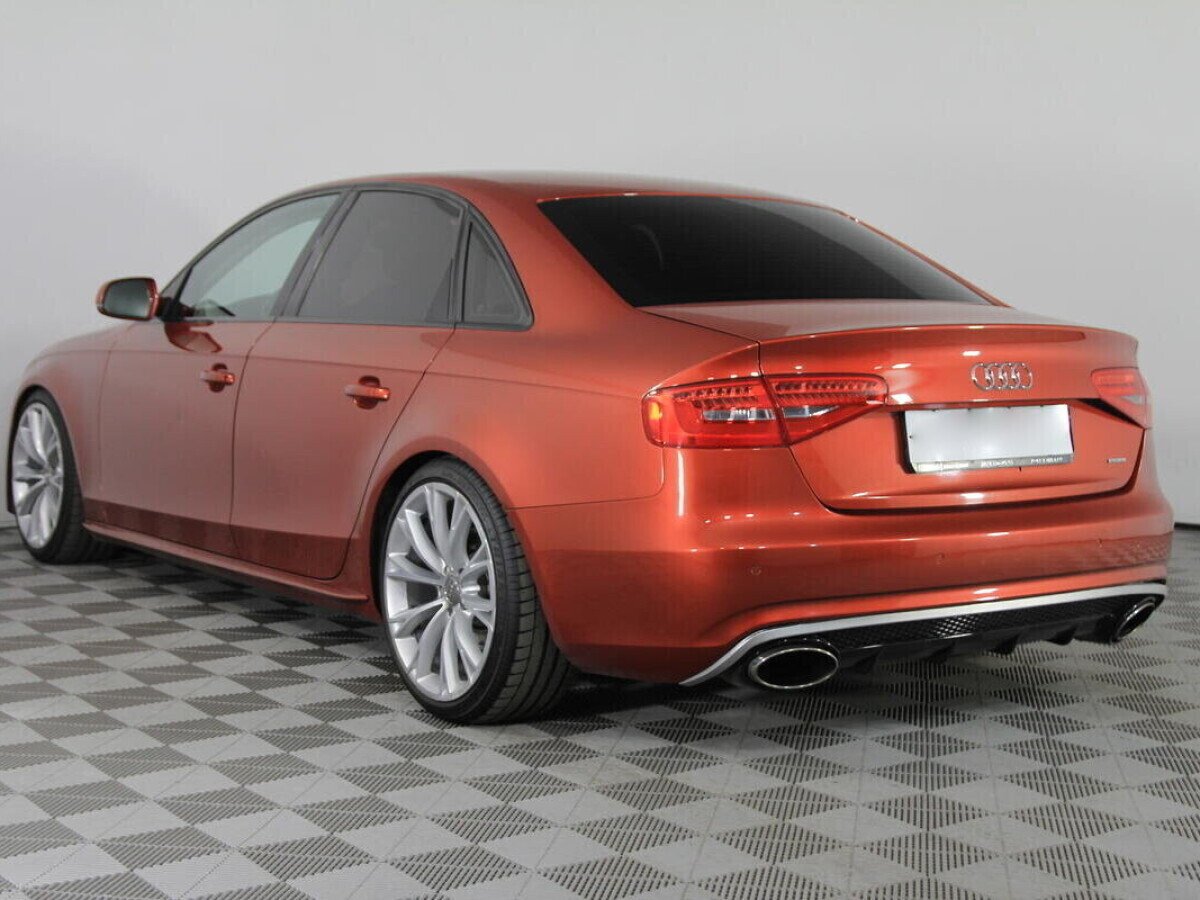 Audi A4 2.0 РКПП, 2011, 145 000 км фото 4