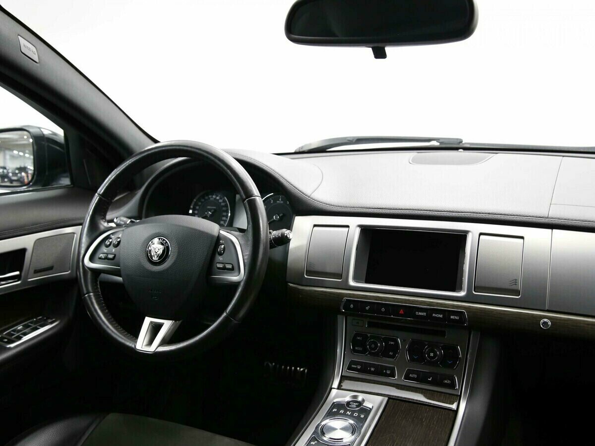 Jaguar XF, 2.0 л, АТ, 2015 фото 12