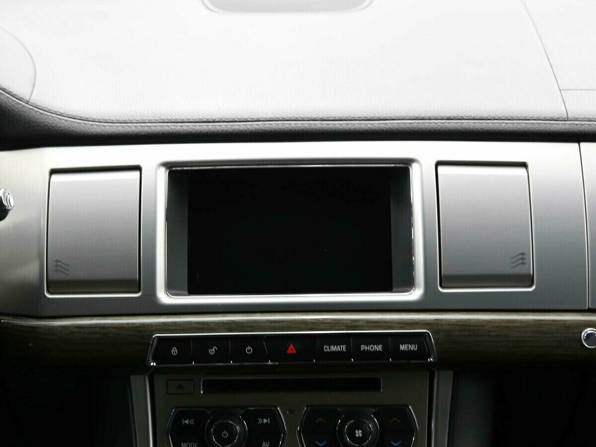 Jaguar XF, 2.0 л, АТ, 2015 фото 2