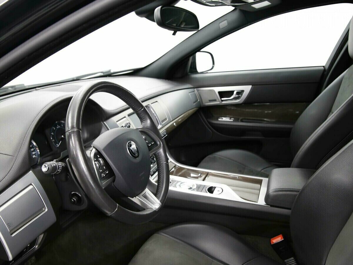 Jaguar XF, 2.0 л, АТ, 2015 фото 11