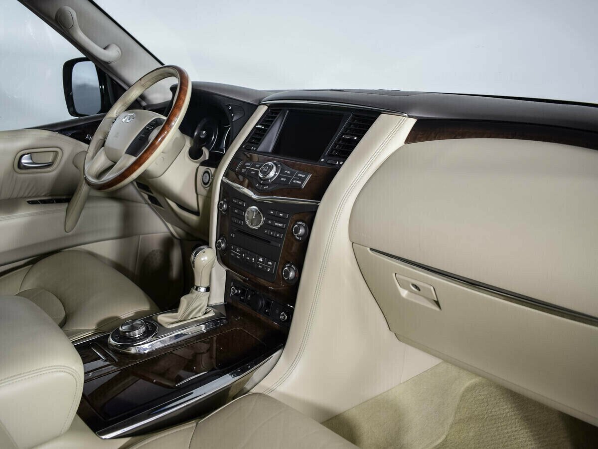 Infiniti QX56, 5.6 л, АТ, 2013 фото 9