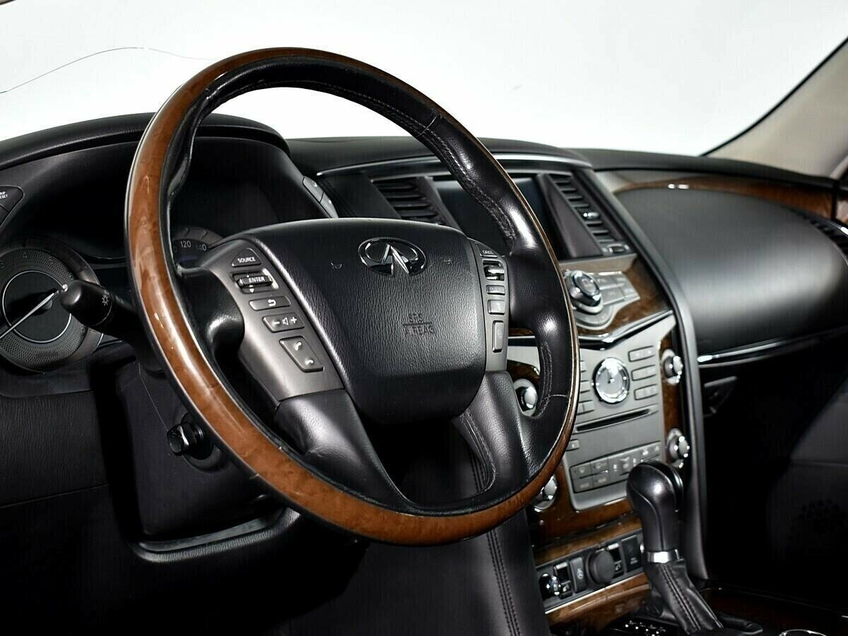 Infiniti QX56, 5.6 л, АТ, 2011 фото 11