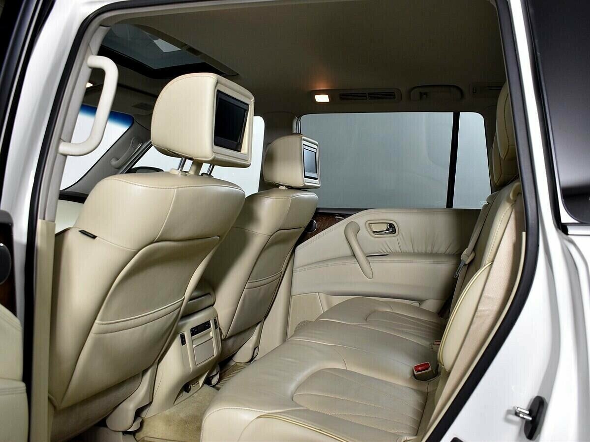 Infiniti QX56, 5.6 л, АТ, 2012 фото 15
