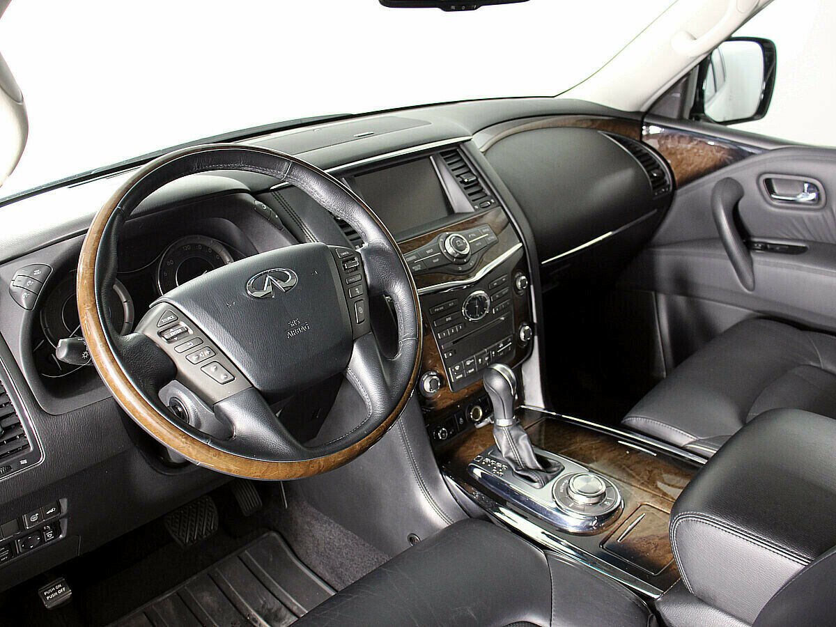 Infiniti QX56, 5.6 л, АТ, 2011 фото 10