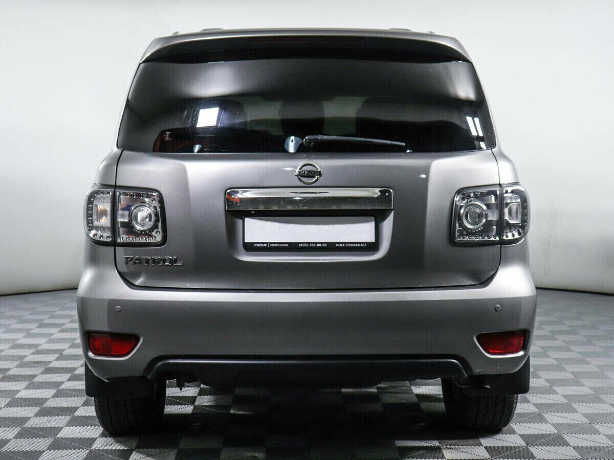 Nissan Patrol, 5.6 л, АТ, 2010 фото 7