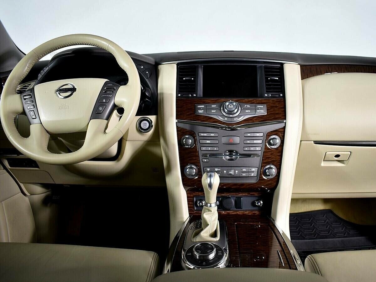 Nissan Patrol, 5.6 л, АТ, 2011 фото 12