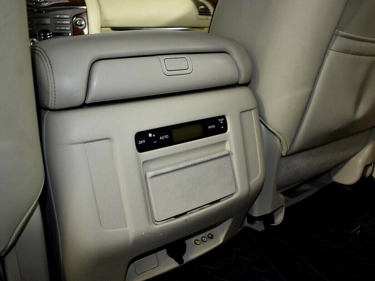 Nissan Patrol, 5.6 л, АТ, 2011 фото 16