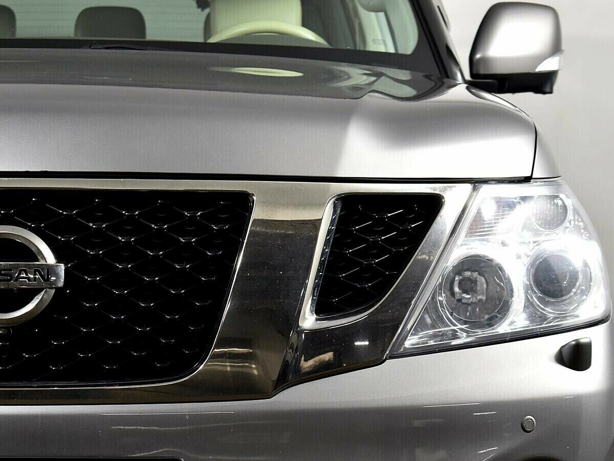 Nissan Patrol, 5.6 л, АТ, 2011 фото 2