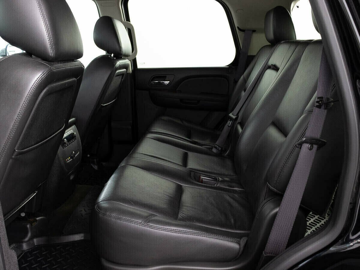 Chevrolet Tahoe, 5.3 л, АТ, 2011 фото 1