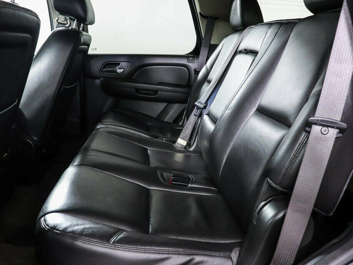 Chevrolet Tahoe, 5.3 л, АТ, 2012 фото 2