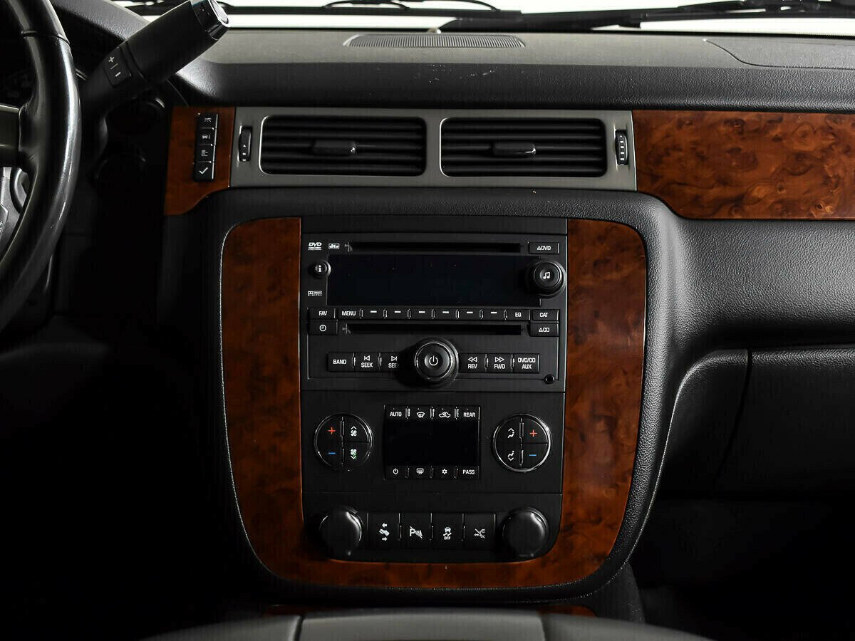 Chevrolet Tahoe, 5.3 л, АТ, 2010 фото 15