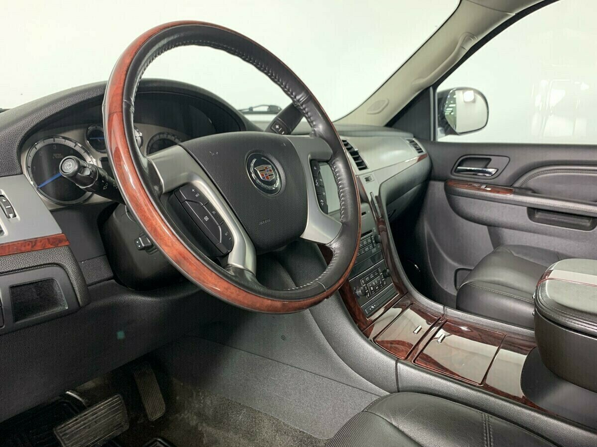 Cadillac Escalade, 6.2 л, АТ, 2011 фото 12