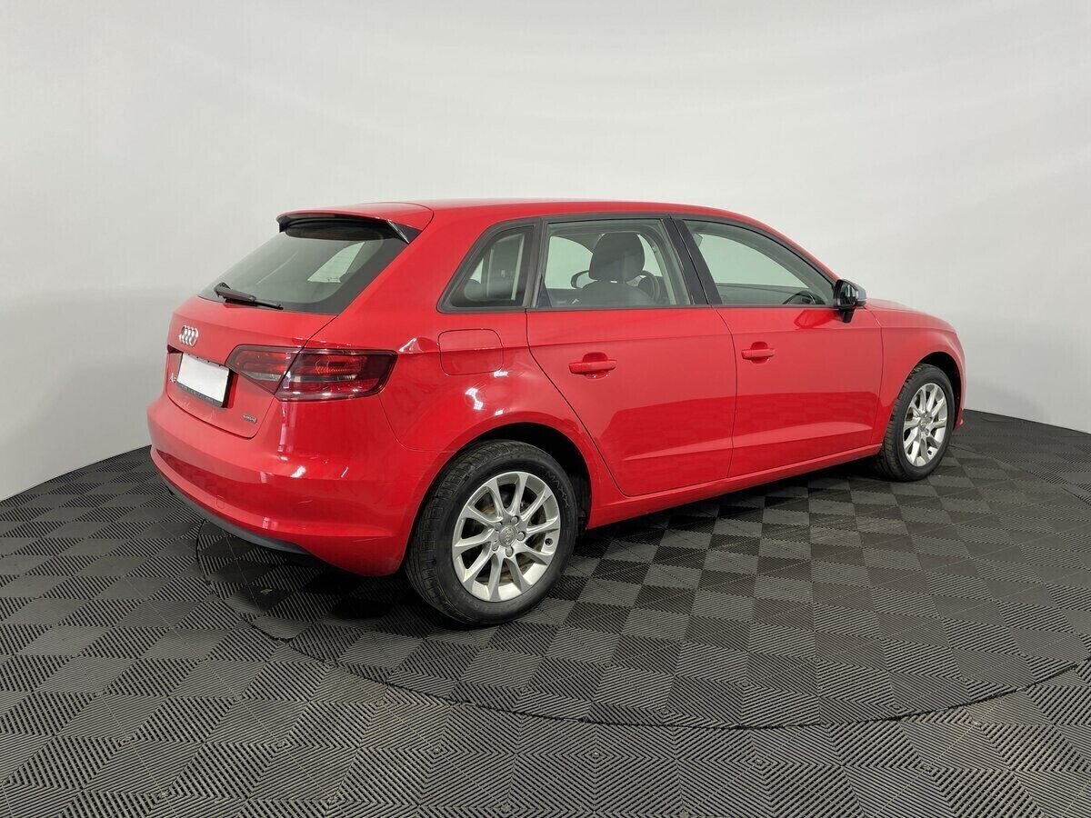 Audi A3, 1.8 л, Робот, 2015 фото 6