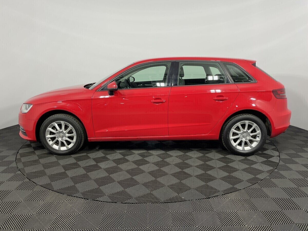 Audi A3, 1.8 л, Робот, 2015 фото 9