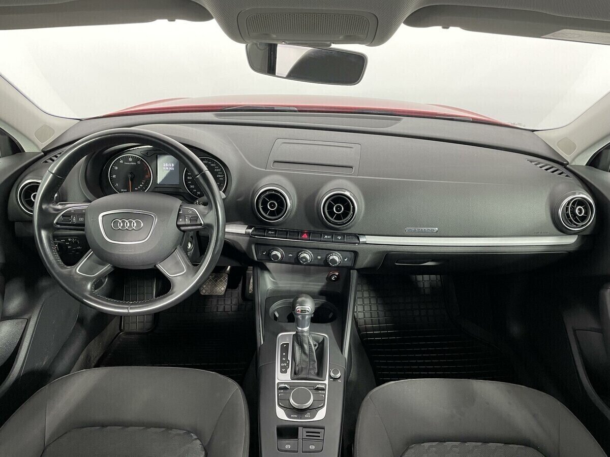 Audi A3, 1.8 л, Робот, 2015 фото 2
