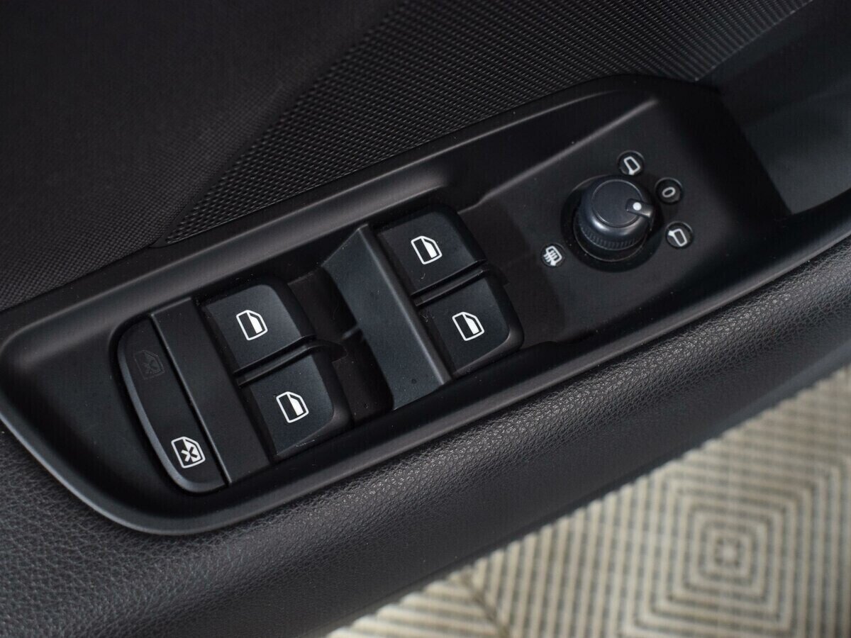 Audi A3, 1.0 л, Робот, 2016 фото 9