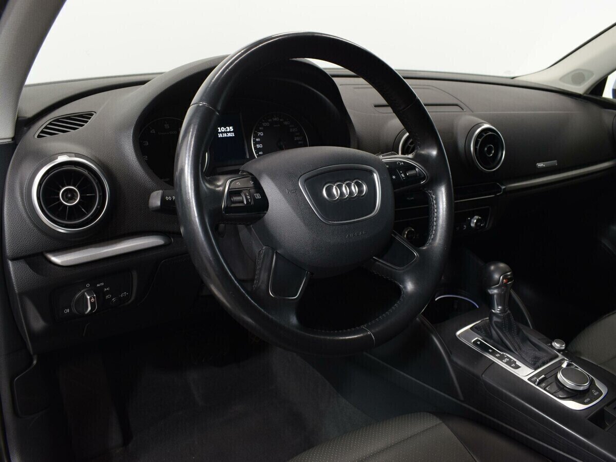 Audi A3, 1.0 л, Робот, 2016 фото 10