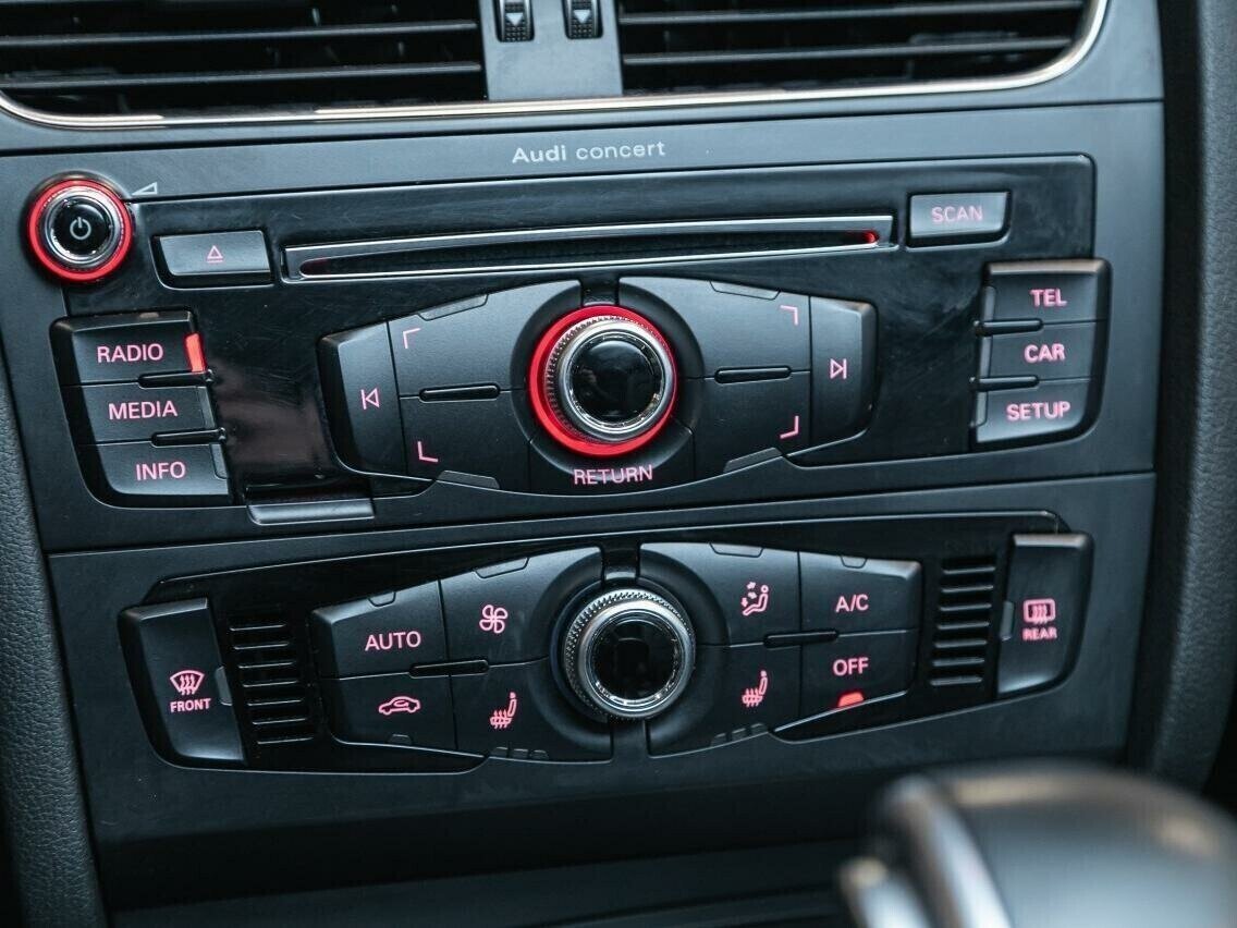 Audi A4, 1.8 л, Вариатор, 2015 фото 17