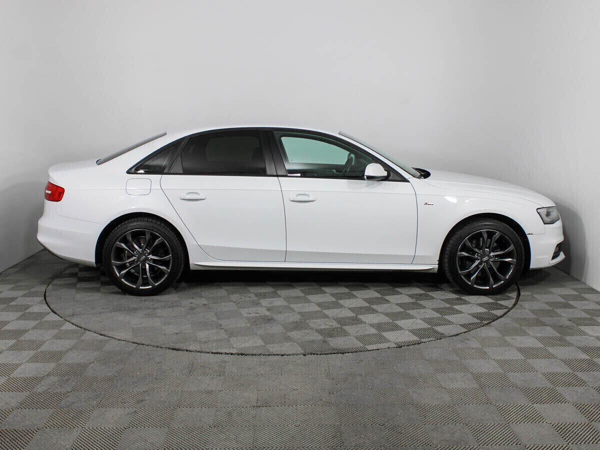 Audi A4, 2.0 л, Робот, 2011 фото 10