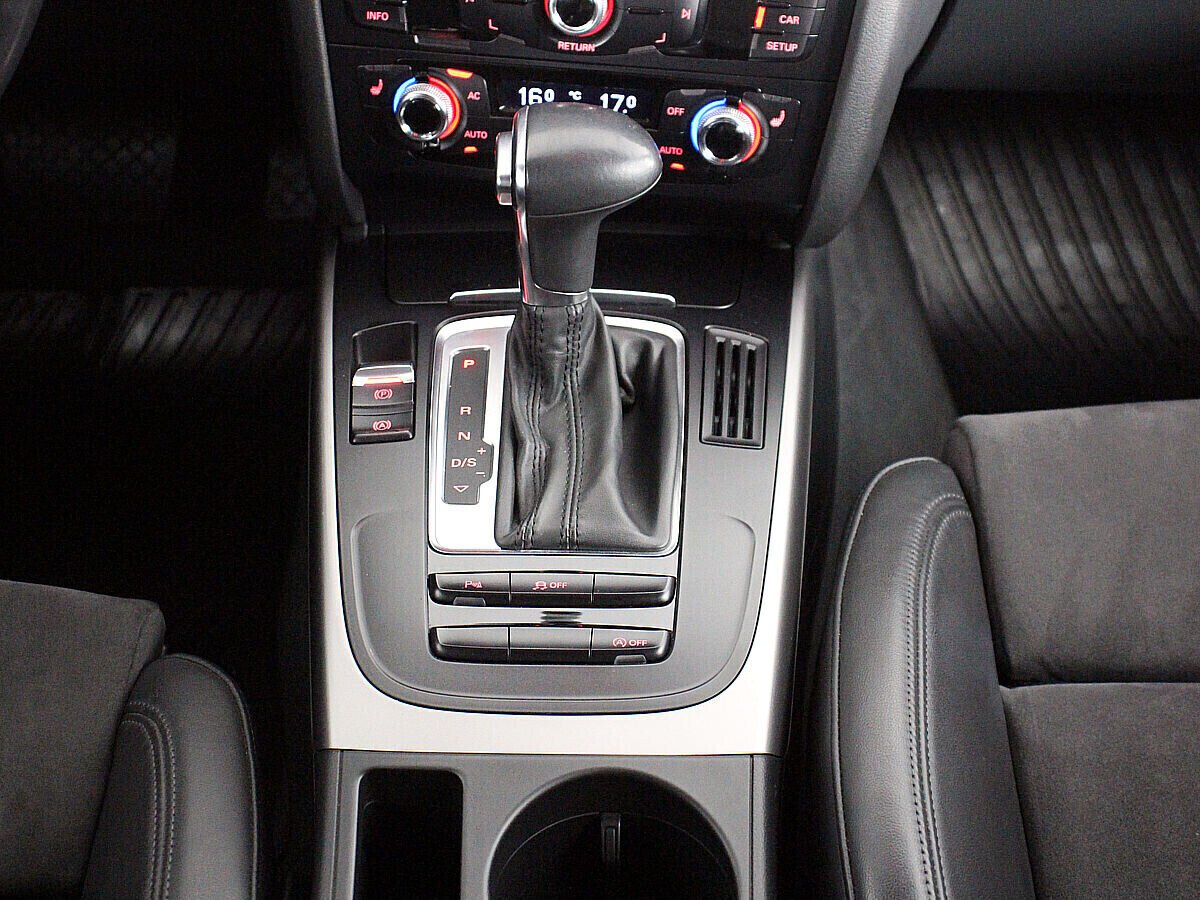 Audi A4, 1.8 л, Вариатор, 2013 фото 2
