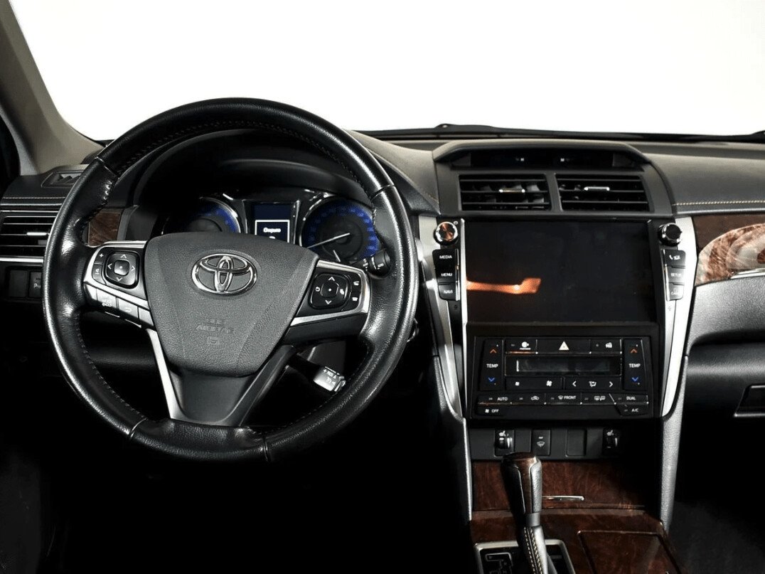 Toyota Camry, 2.5 л, АТ, 2018 фото 13