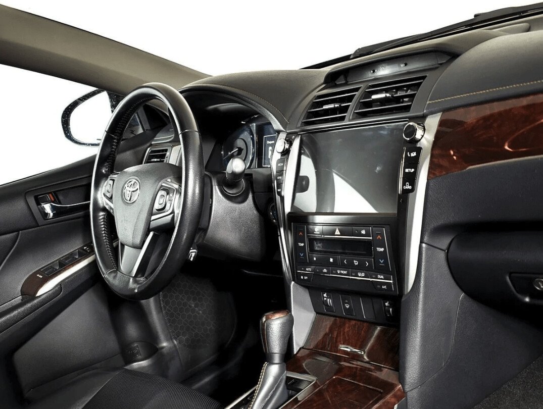Toyota Camry, 2.5 л, АТ, 2018 фото 2