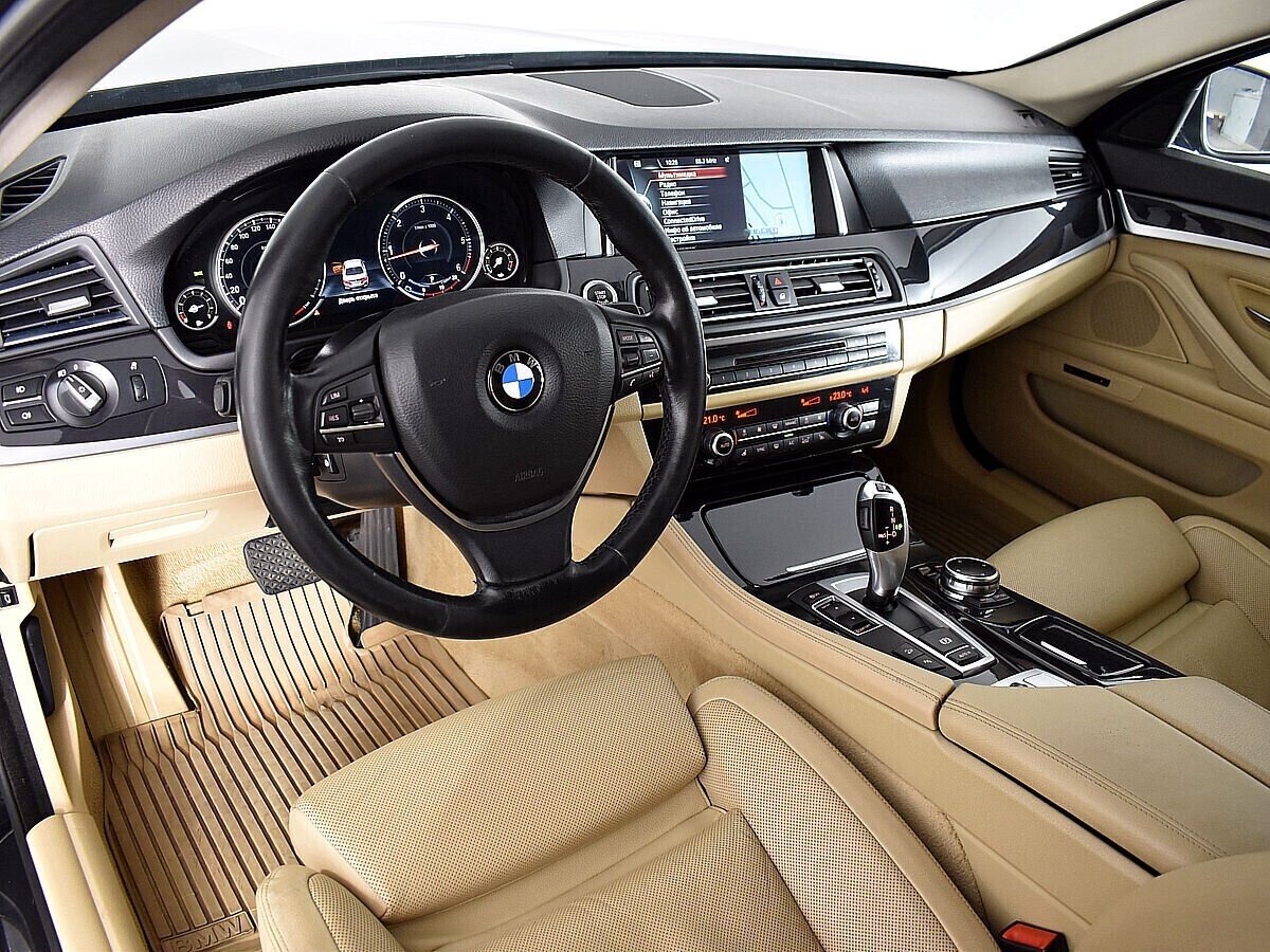 BMW 5 серии, 3.0 л, АТ, 2013 фото 10