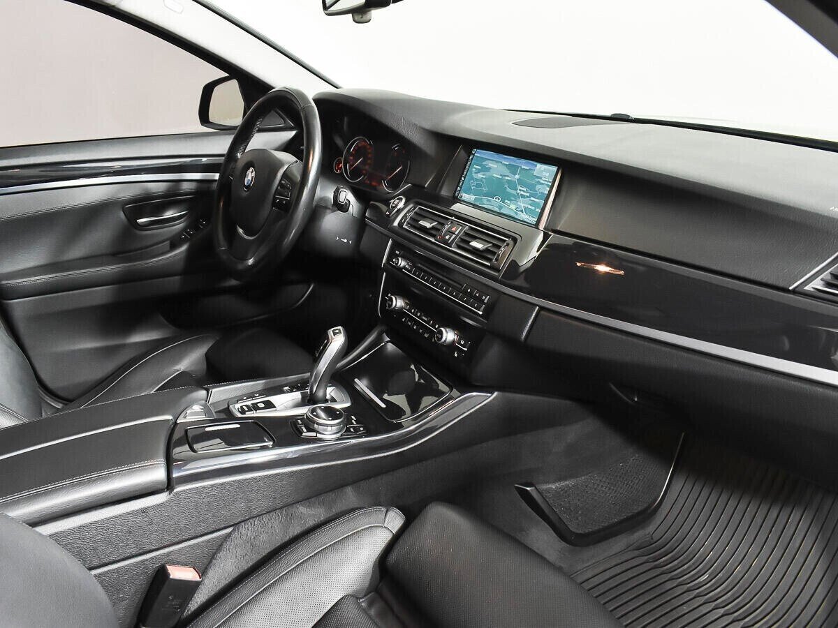 BMW 5 серии, 3.0 л, АТ, 2014 фото 13