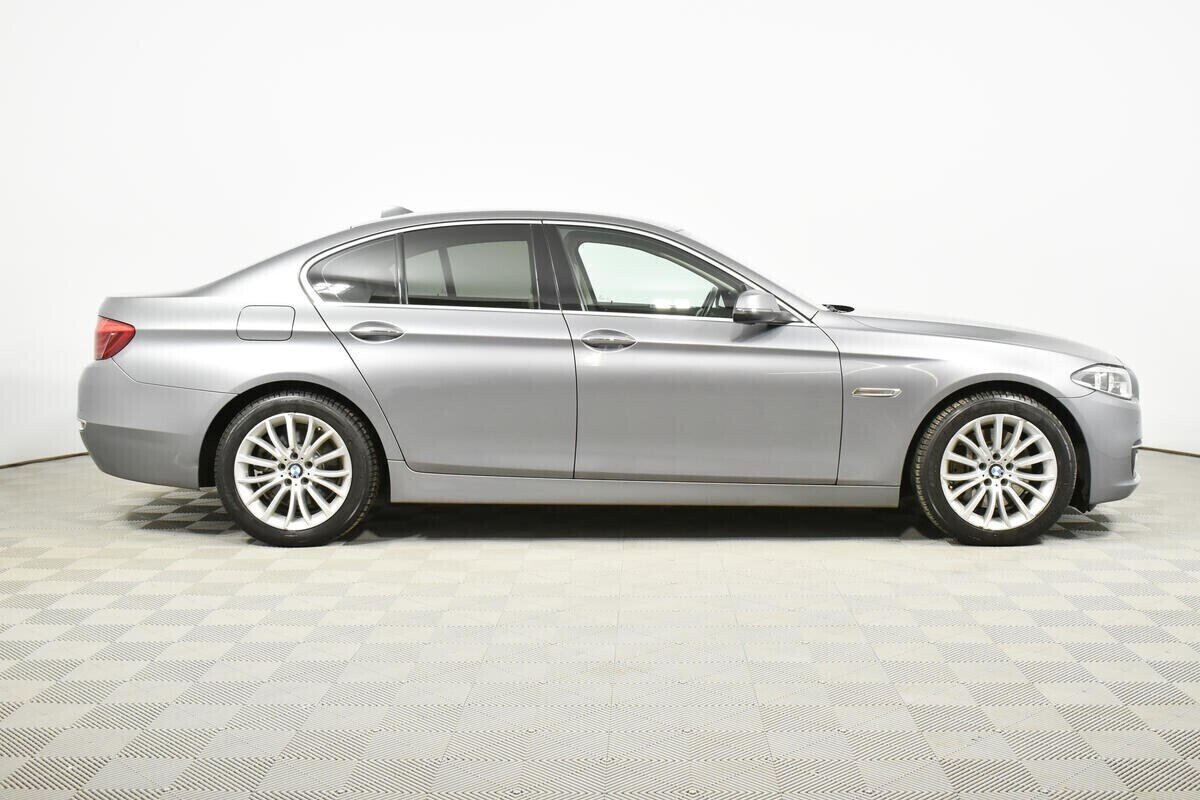 BMW 5 серии, 3.0 л, АТ, 2015 фото 10