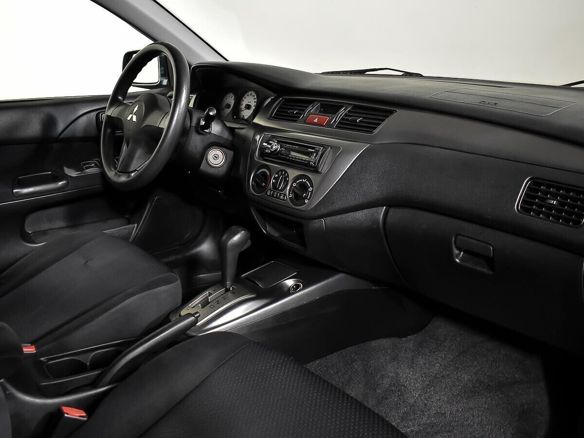 Mitsubishi Lancer 1.5 АКПП, 2009, 178 000 км фото 8