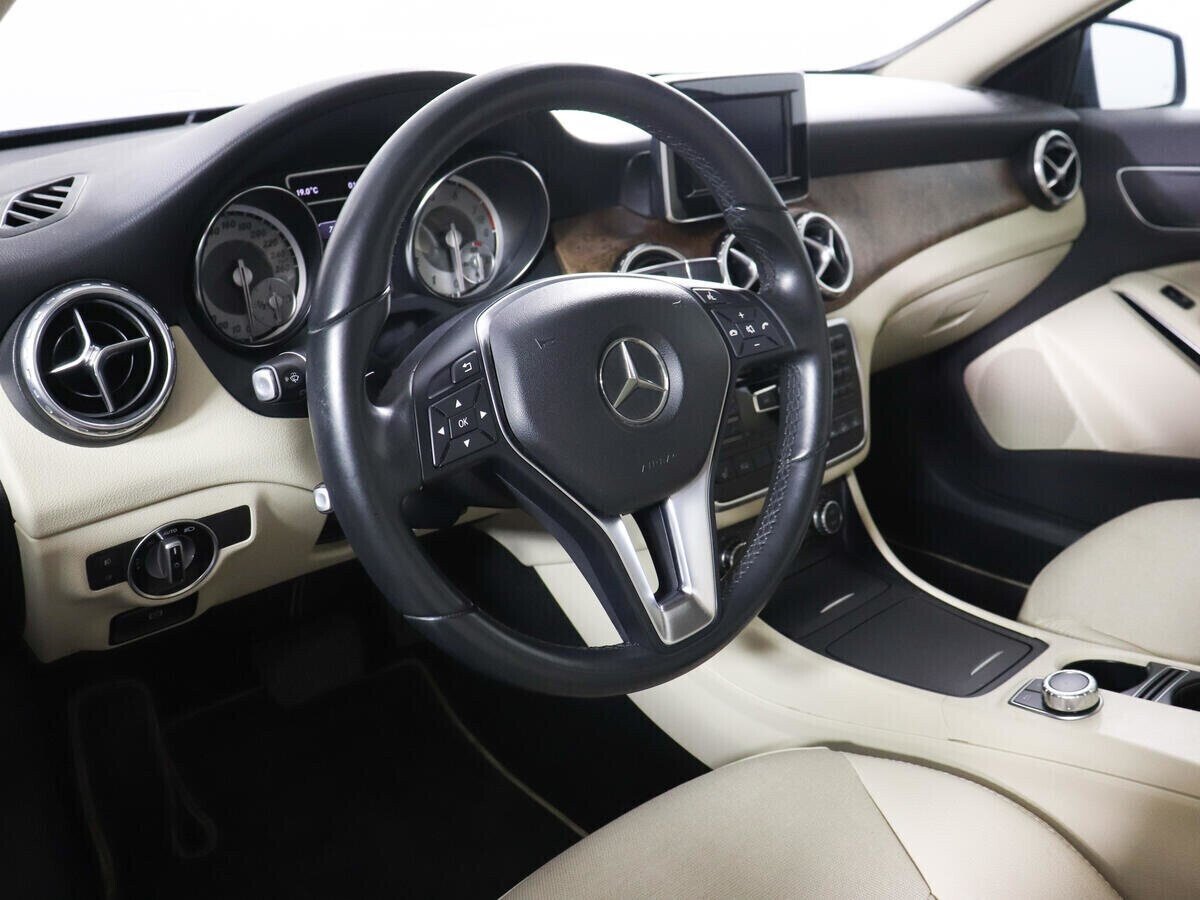 Mercedes-Benz GLA, 2.0 л, Робот, 2016 фото 12