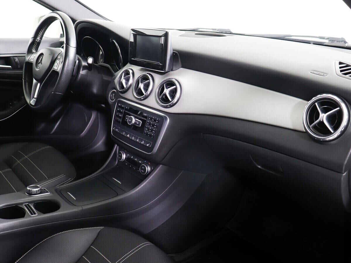 Mercedes-Benz GLA, 2.0 л, Робот, 2016 фото 2