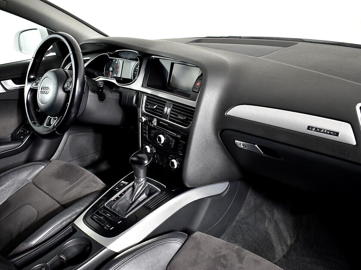 Audi A4, 2.0 л, Робот, 2012 фото 2