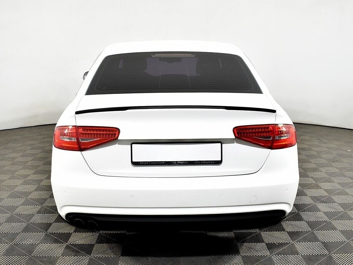 Audi A4, 2.0 л, Робот, 2012 фото 9