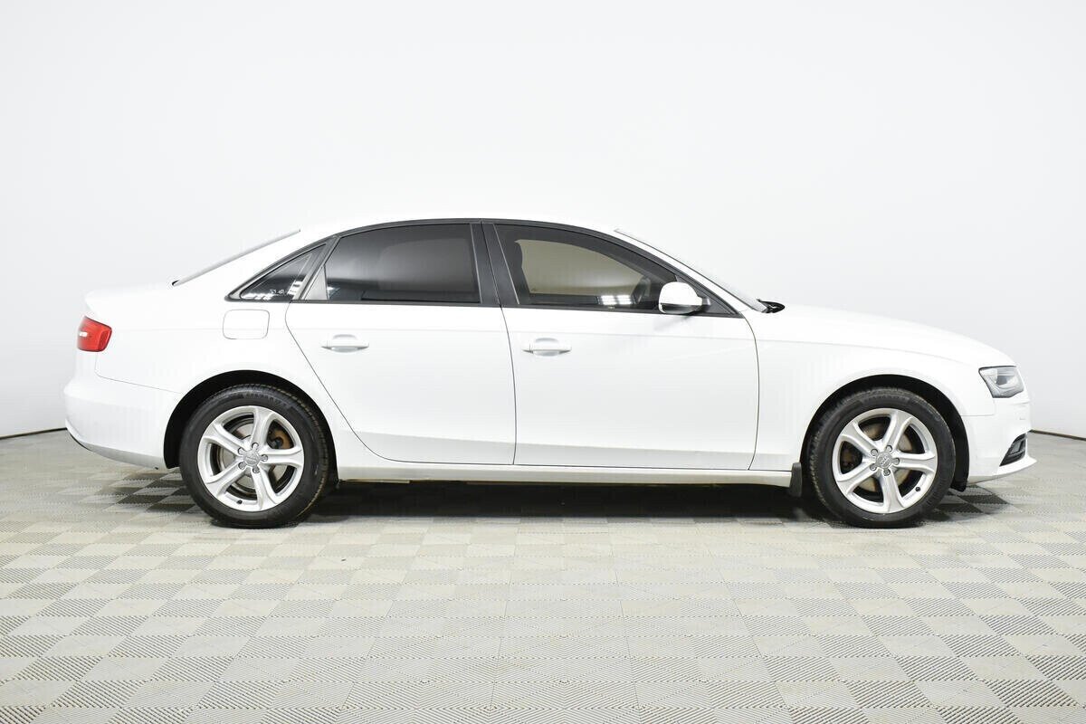 Audi A4, 1.8 л, Вариатор, 2013 фото 10
