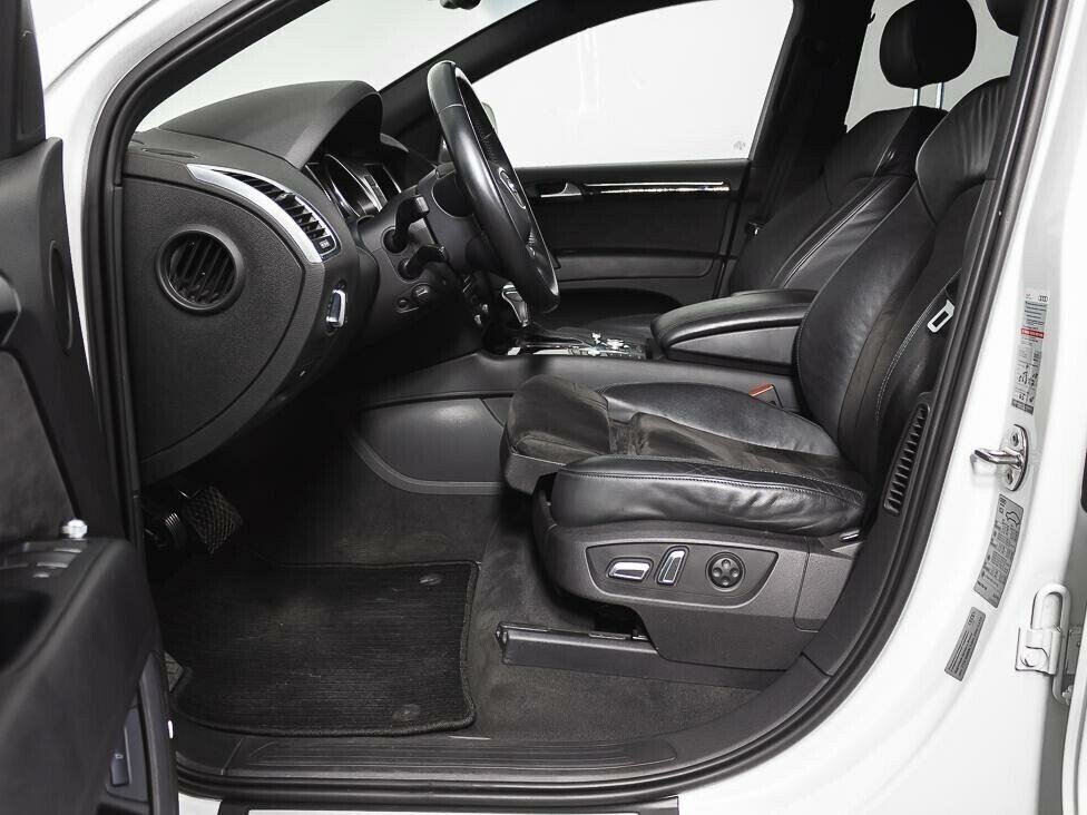 Audi Q7, 3.0 л, АТ, 2015 фото 9