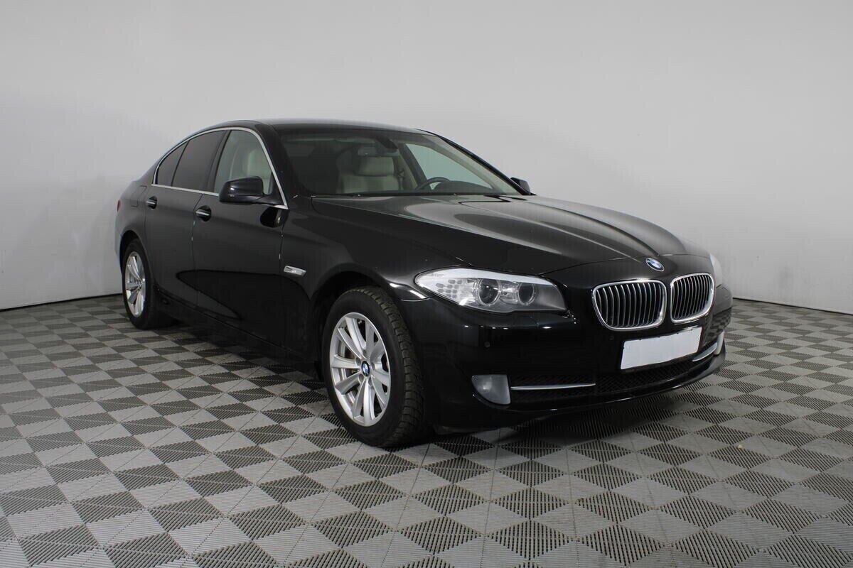 BMW 5 серии, 3.0 л, АТ, 2011 фото 4
