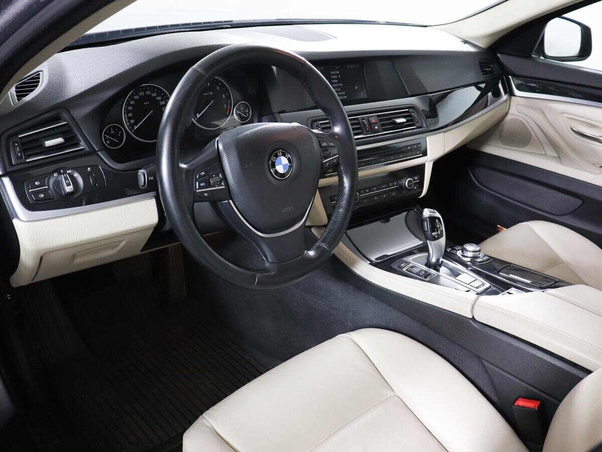 BMW 5 серии, 2.0 л, АТ, 2011 фото 10