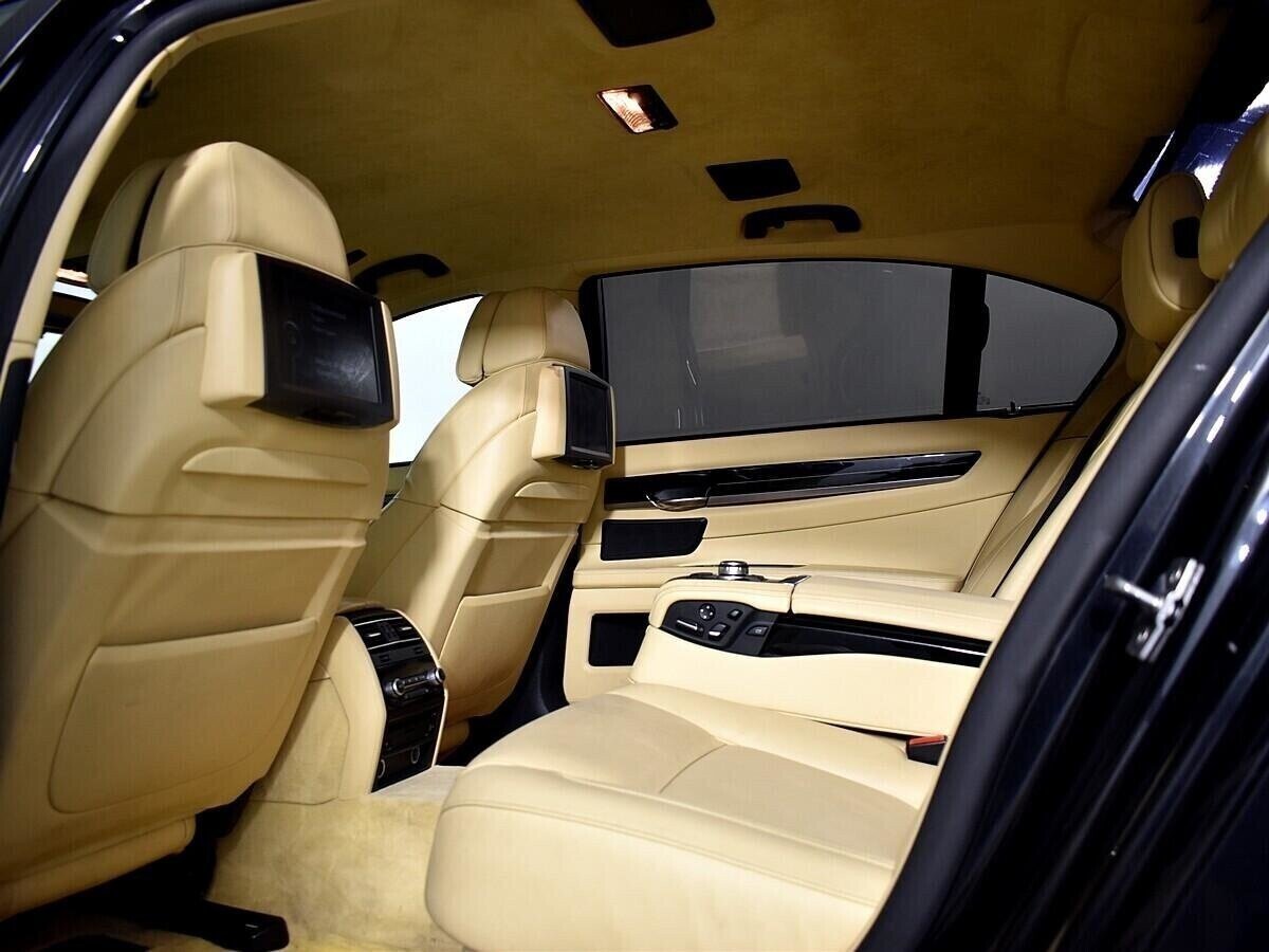 BMW 7 серии, 3.0 л, АТ, 2012 фото 15