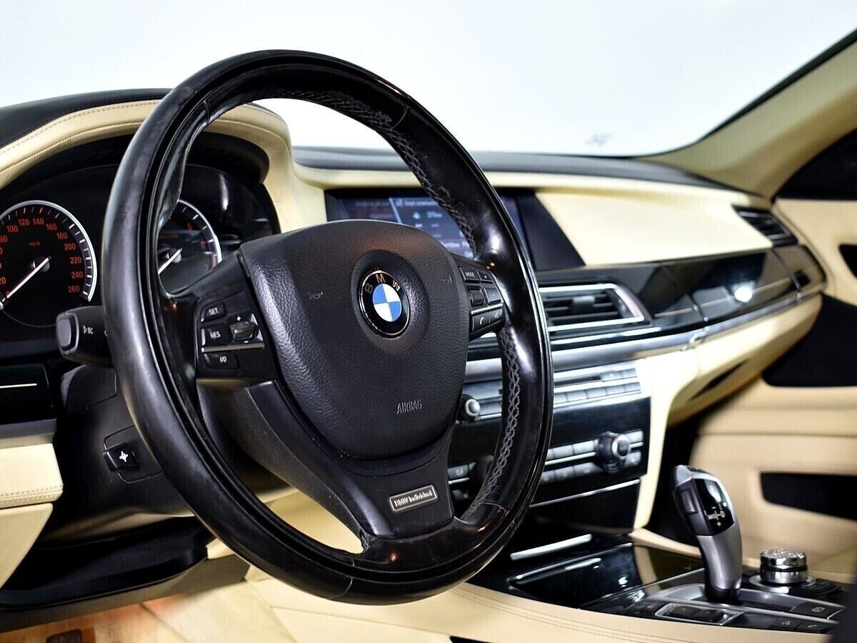 BMW 7 серии, 3.0 л, АТ, 2012 фото 11