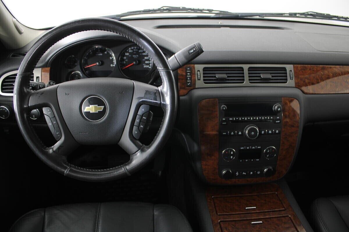 Chevrolet Tahoe, 5.3 л, АТ, 2010 фото 9