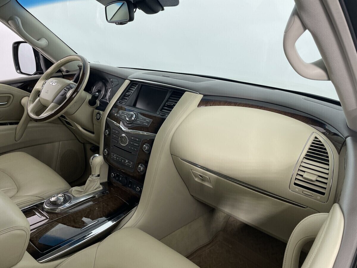 Infiniti QX56, 5.6 л, АТ, 2013 фото 15