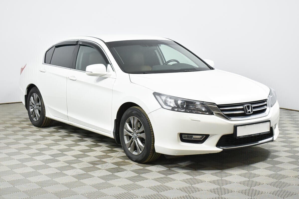Honda Accord, 2.4 л, Вариатор, 2013 фото 5