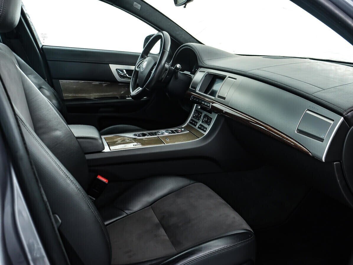Jaguar XF, 2.0 л, АТ, 2013 фото 2